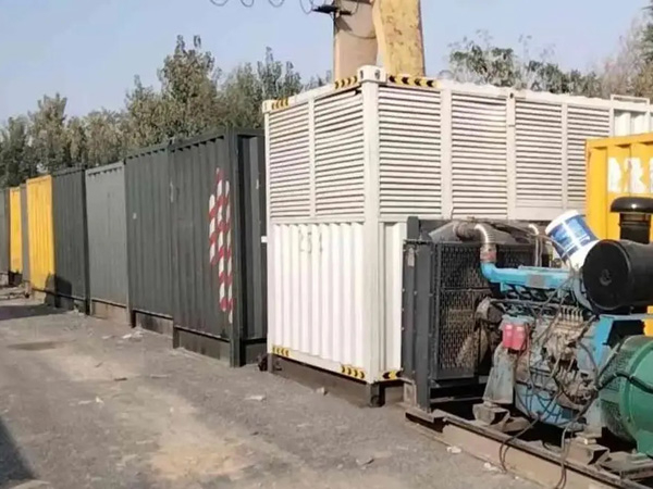 澄迈200KW柴油发电机机组每小时油耗是多少？